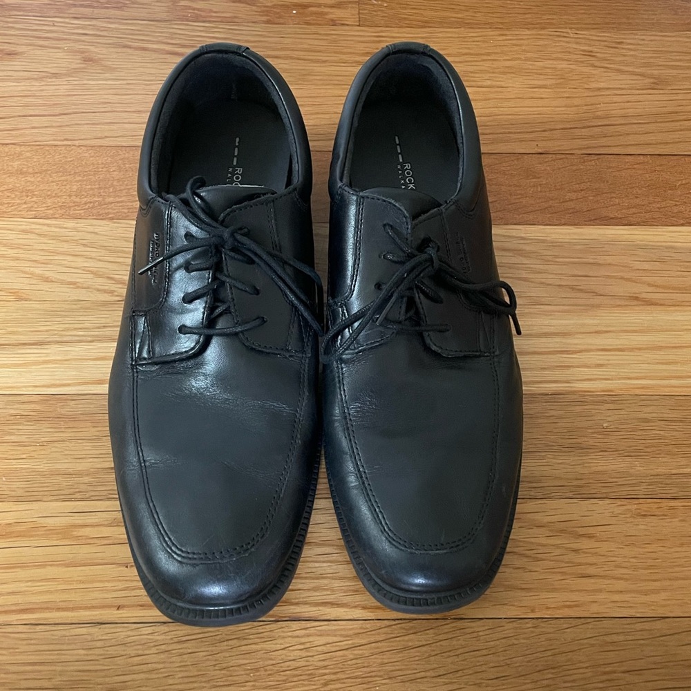 Rockport Mens Shoes -size 9.5